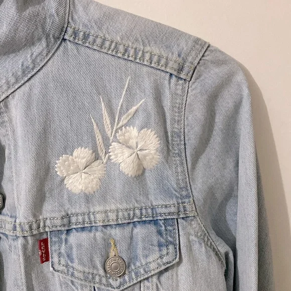 Levi’s embroidered denim jacket - Picture 3 of 6